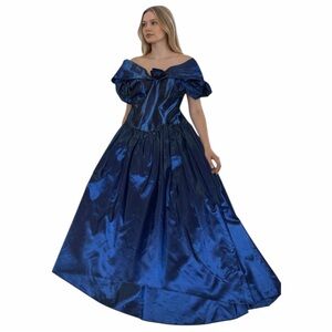 Vintage 80s Iridescent Navy Blue/Green Gown | Size 11/12 Vintage